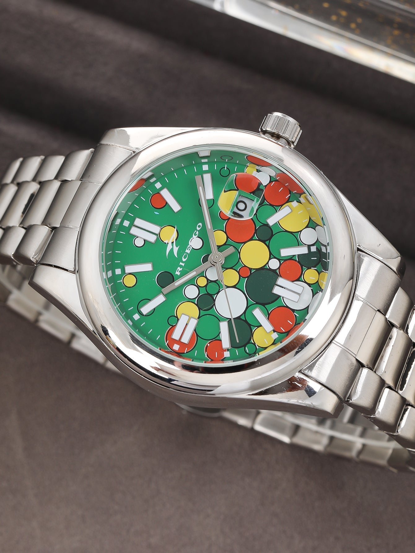 Men Women  Quartz Luxury Fashion Watch