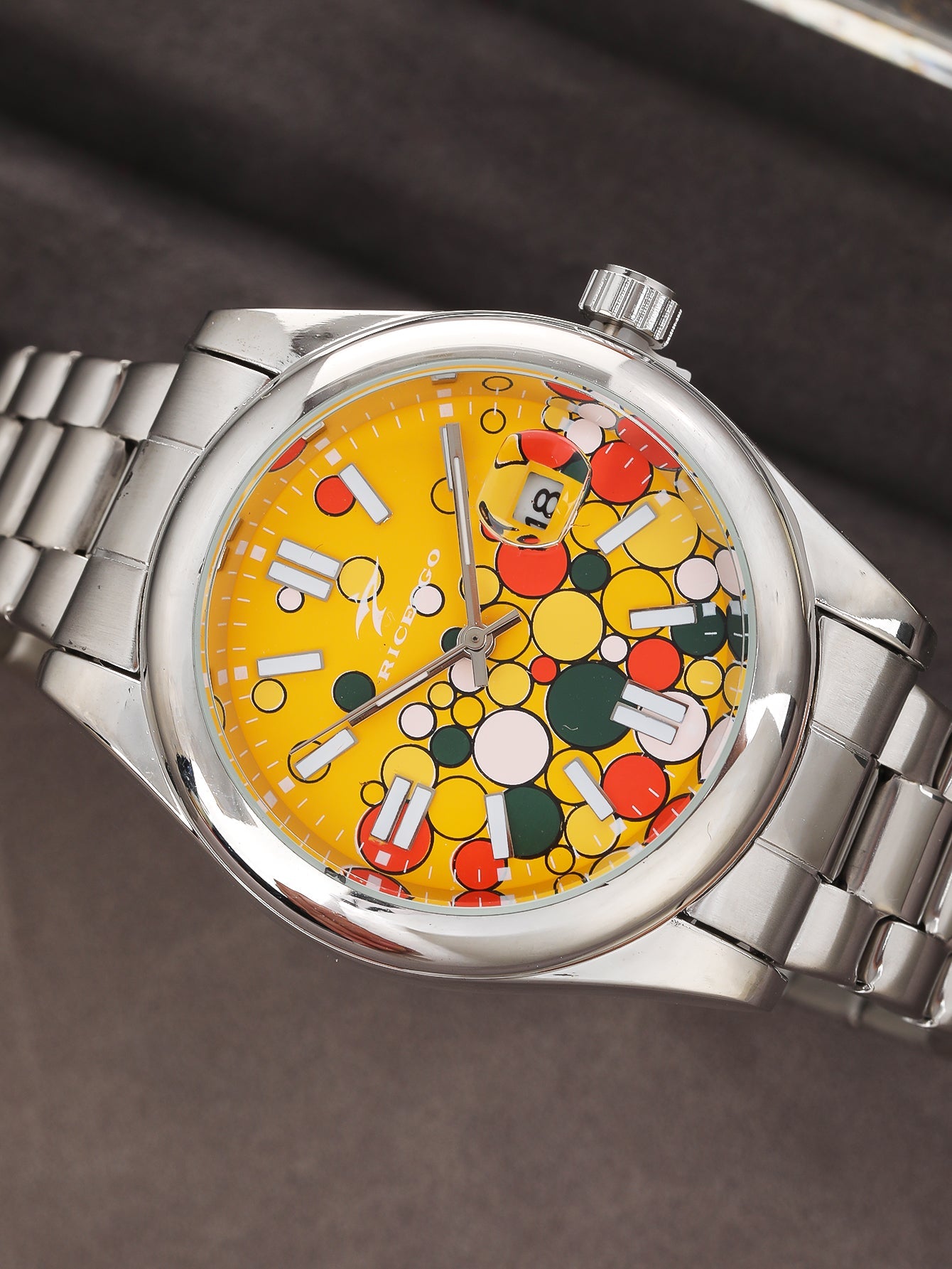 Men Women  Quartz Luxury Fashion Watch
